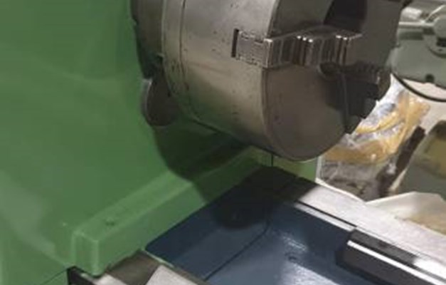 Tornio parallelo EOLO 330 x 3000 p.b.75 mm USATO